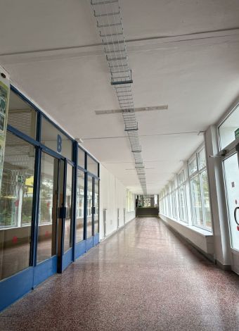 Elektrische Installationsarbeiten - Základní škola Karoliny Světlé, Havířov