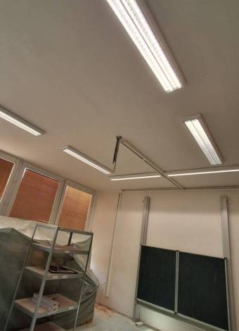 Elektrische Installationsarbeiten - Základní škola, Ostrava