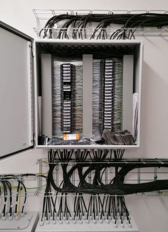 elektromontazni-prace-plana-nad-luznici-012